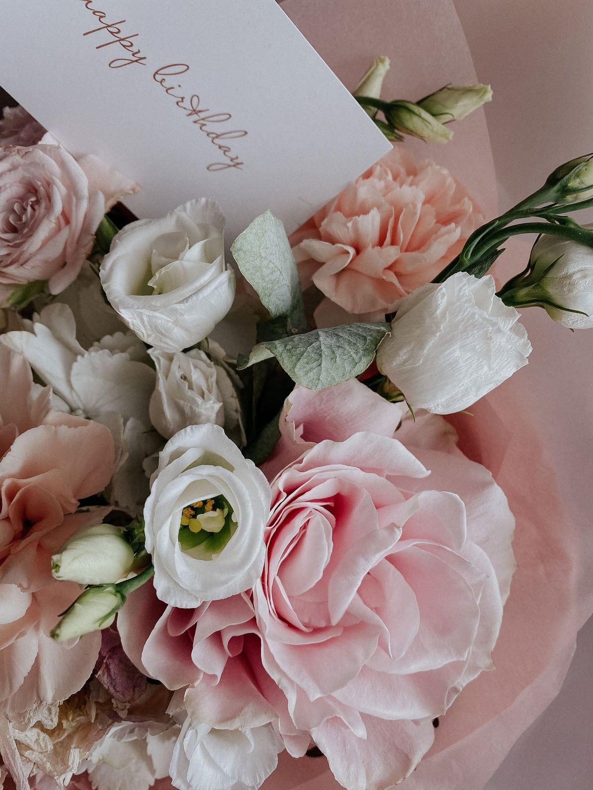 Pastel bouquet with a birthday greeting